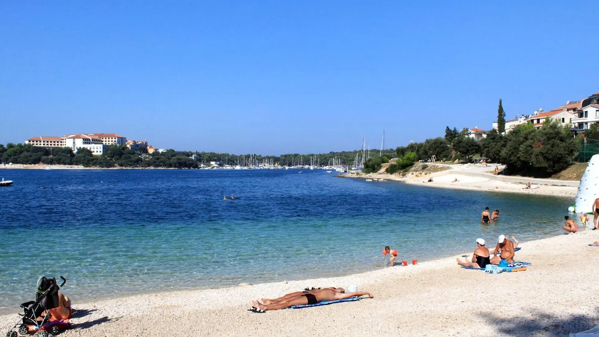 Family Friendly House With A Swimming Pool Pjescana Uvala, Pula - 21764 Croatia